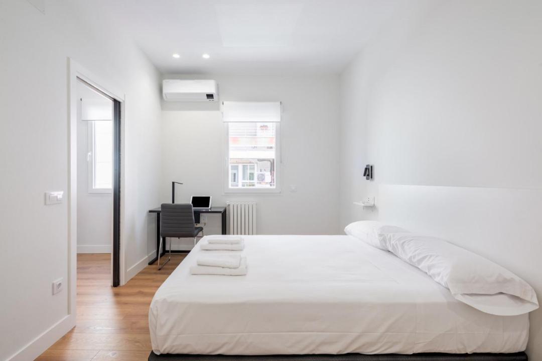 1 Bedroom 1 Bathroom Furnished - Salamanca - Modern - Mintystay Appartement
